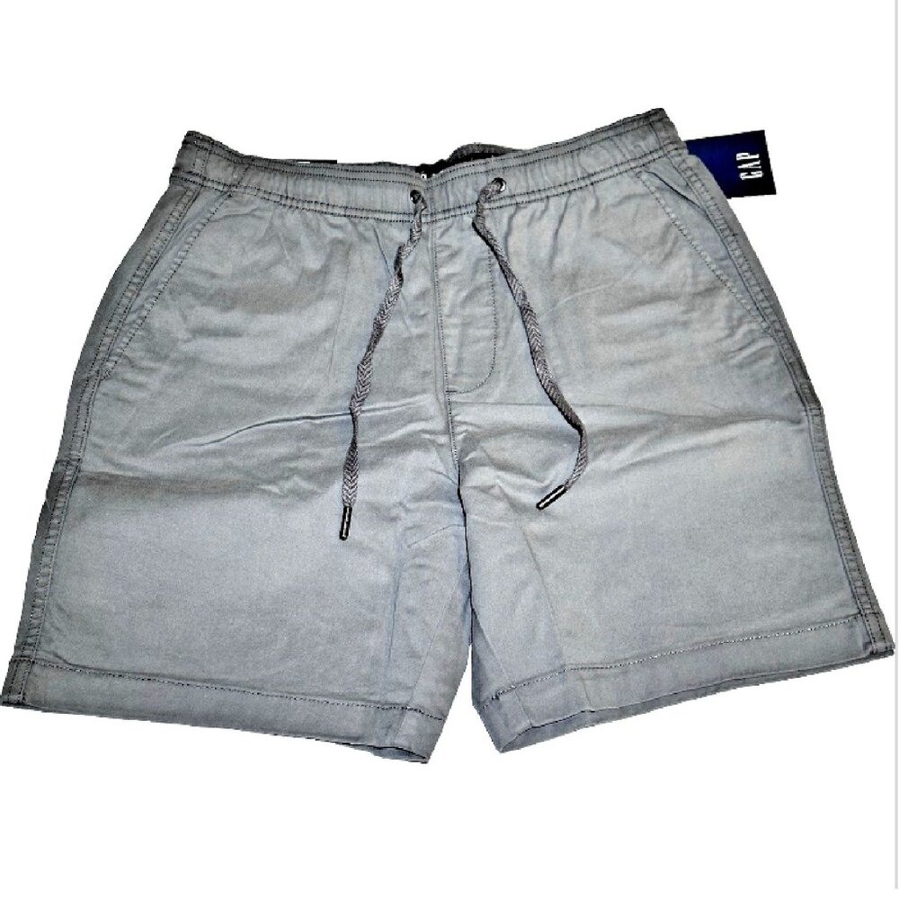 GAP Men's Drawstring Pull On Elastic Waistband Shorts, 7" Inseam - Smoked Pearl